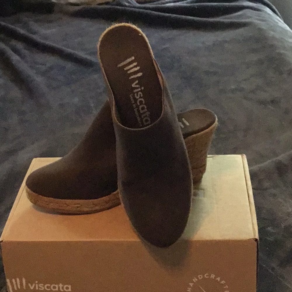 Brand new brown canvas Espadrilles